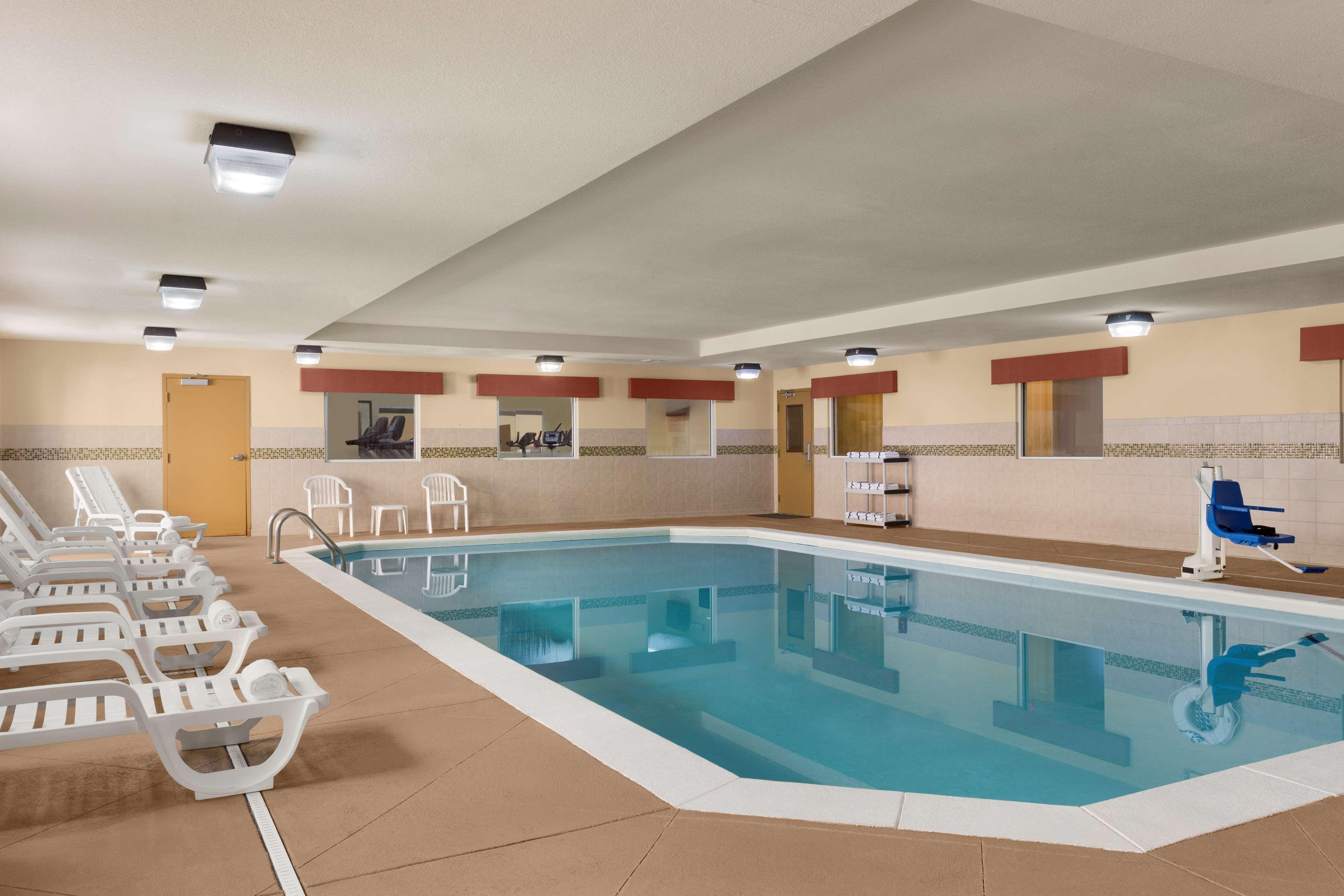 Country Inn & Suites By Radisson, Macon North, Ga מראה חיצוני תמונה